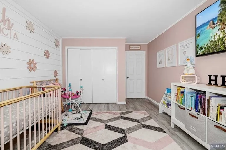 Bergen County Real Estate | View 159 Pond Drive #13D | room 11 | View 12
