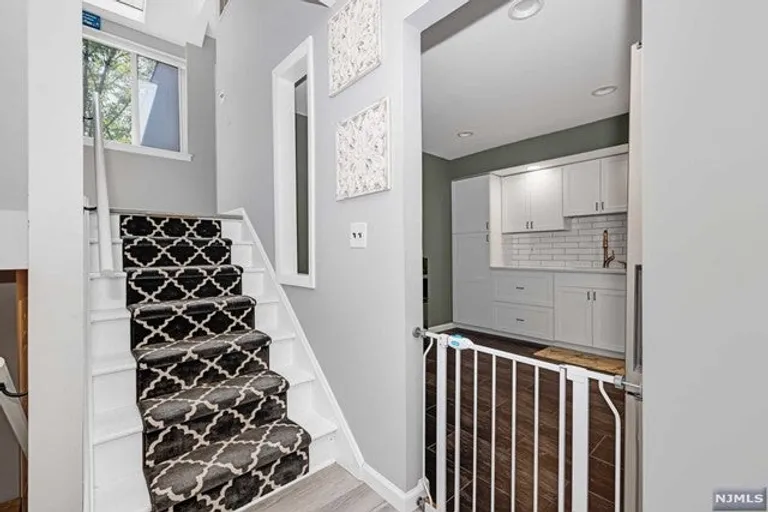 Bergen County Real Estate | View 159 Pond Drive #13D | room 9 | View 10