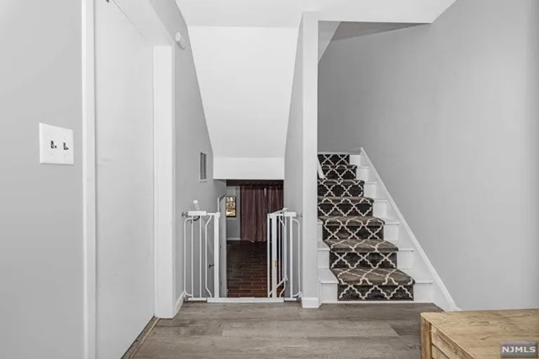 Bergen County Real Estate | View 159 Pond Drive #13D | room 18 | View 19