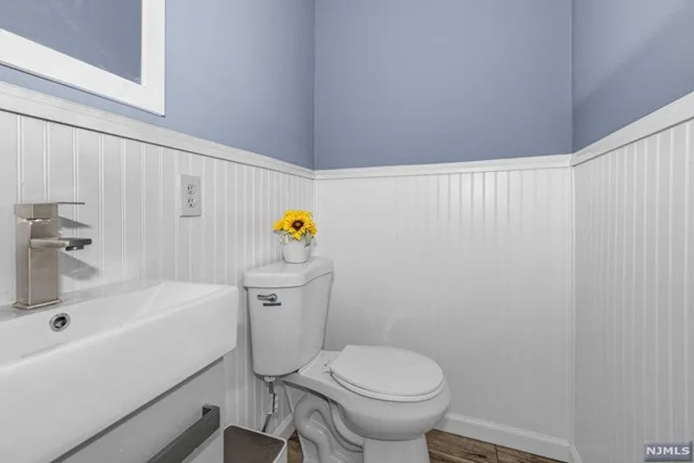 Bergen County Real Estate | View 159 Pond Drive #13D | room 21 | View 22