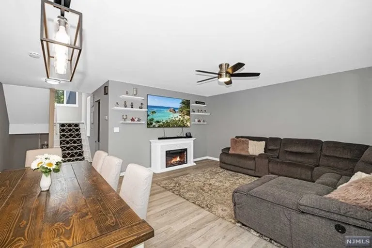Bergen County Real Estate | View 159 Pond Drive #13D | room 6 | View 7