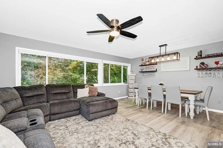 Bergen County Real Estate | View 159 Pond Drive #13D | room 5 | View 6