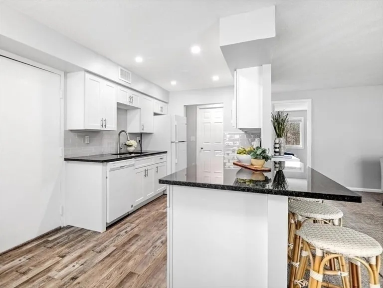 Boston, MA Real Estate | View 15 Beals Cove Rd #J | room 6 | View 7
