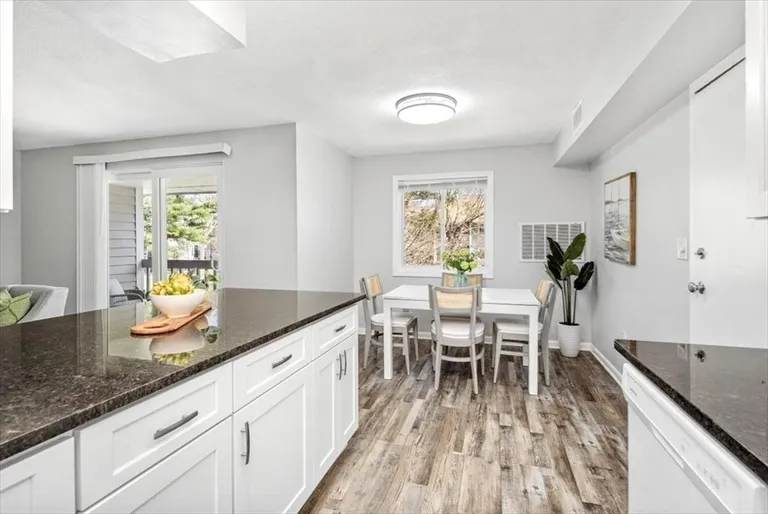 Boston, MA Real Estate | View 15 Beals Cove Rd #J | room 7 | View 8