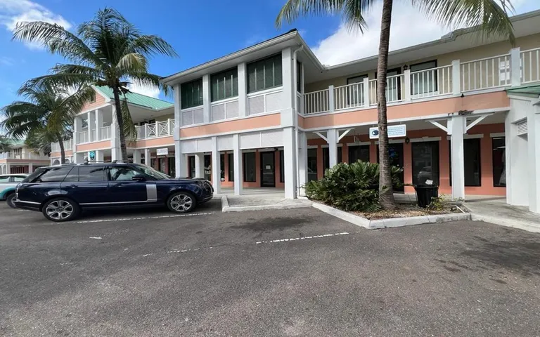 New York City Real Estate | View 2 Old Fort Bay (town Centre), 3 | Listing | View 7