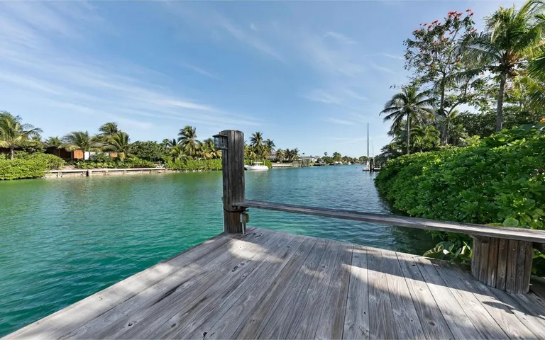 New York City Real Estate | View Lyford Cay Canal Home, 2 | Listing | View 12