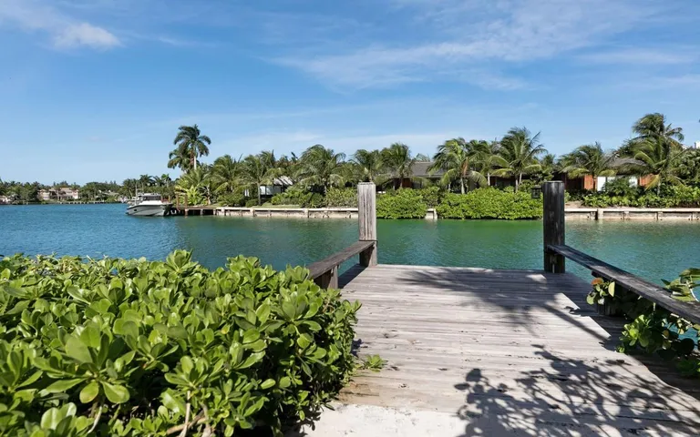 New York City Real Estate | View Lyford Cay Canal Home, 2 | Listing | View 13