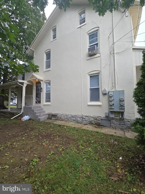 102 PHILADELPHIA, SHILLINGTON, PA 19607 Property for sale