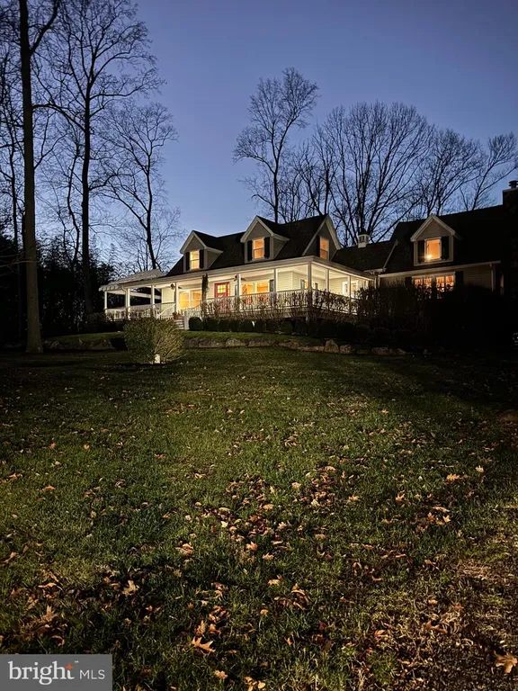 641 Center Hill Rd, Upper Black Eddy, PA 18972 Property for sale