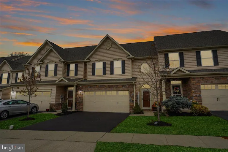 1021 Arbour Ln, QUAKERTOWN, PA 18951 Property for sale