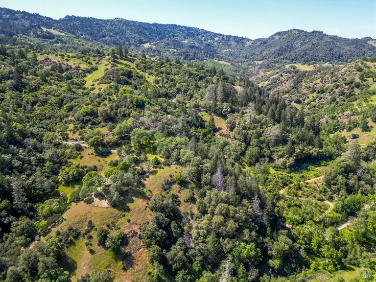 6000 Robinson Creek Road, Ukiah, CA 95482 Property for sale