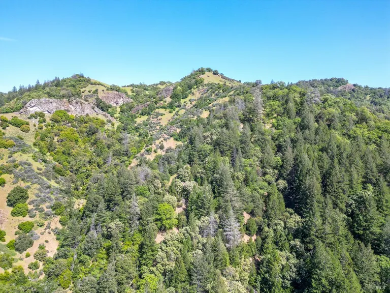 6000 Robinson Creek Road, Ukiah, CA 95482 Property for sale