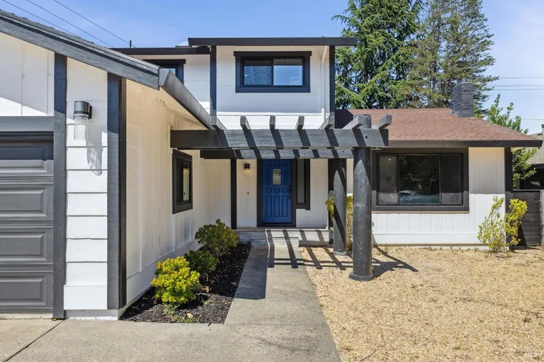 21 Leslie Court Novato CA 94947 Property for sale