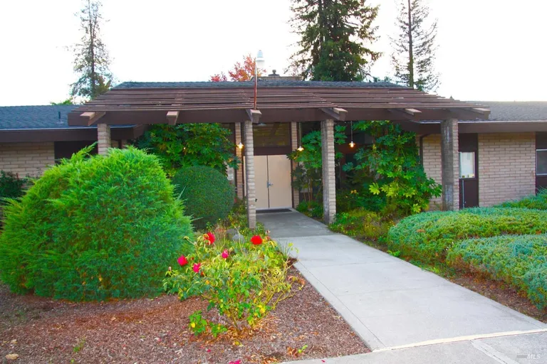 61 Coronado, Santa Rosa, CA 95409 Property for sale