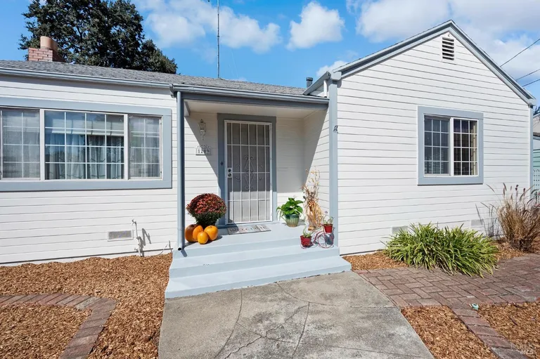 1209 Sunset, Santa Rosa, CA 95407 Property for sale