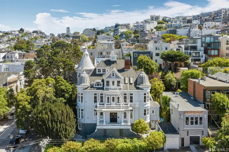 Northern California Real Estate | View 250 Douglass Street | 13 Beds | View 1