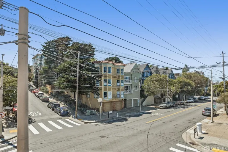 New York City Real Estate | View 1001 Castro | Listing | View 8