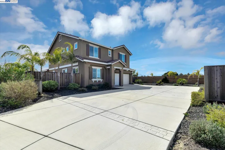 Descubrir 82+ imagen oakley california homes for sale Thptnganamst.edu.vn