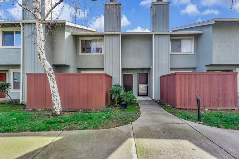 5333 Park Highlands Blvd 26 Concord CA 94521 Property for sale