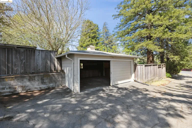 5556 San Pablo Dam Rd, El Sobrante, CA 94803 Property for sale