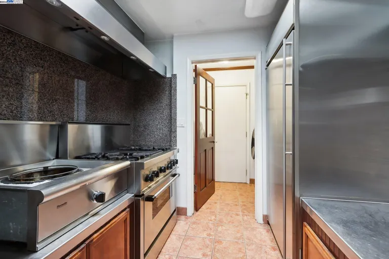 New York City Real Estate | View 2165&9 W Avenue 134Th | Listing | View 16