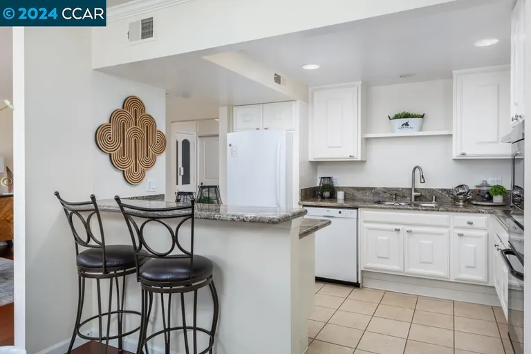 3349 Golden Rain Rd 2, Walnut Creek, CA 94595 Property for sale