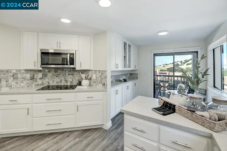 4217 Terra Granada Dr 4A, Walnut Creek, CA 94595 Property for sale