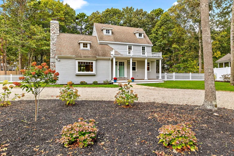 15 Topping Lift, Mashpee, MA 02649 Property for sale