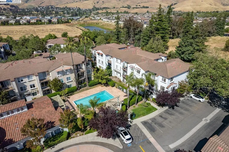 35530 Monterra Ter 102, UNION CITY, CA 94587 Property for sale