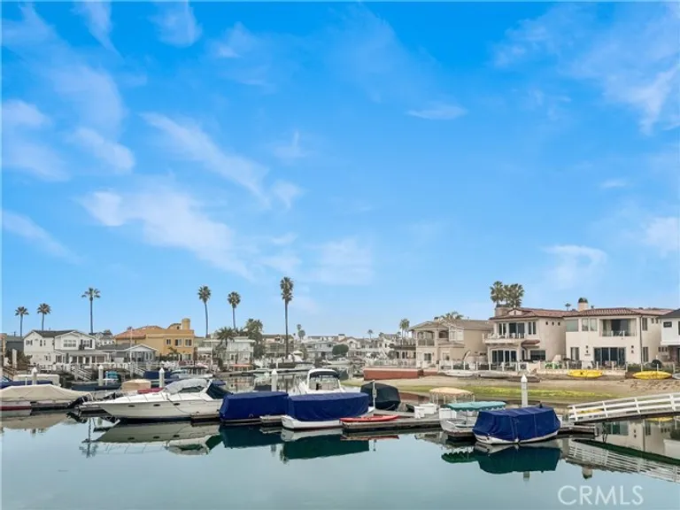 20 Balboa Coves, Newport Beach, CA 92663 Property for sale