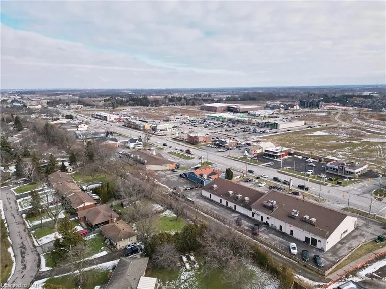 1465 Station Street 13, Fonthill Property for sale