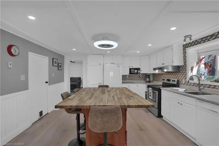 1933 Eden Grove Road, Gananoque Property for sale