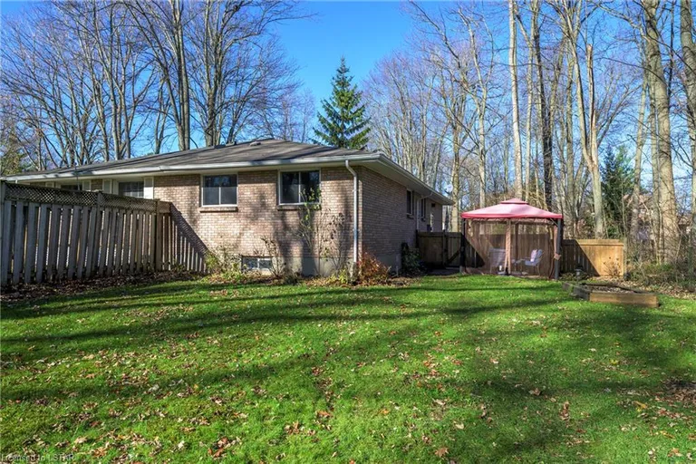 861 Clark Street, Mount Brydges Property for sale