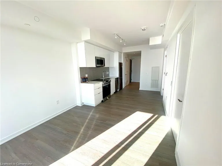 Ontario Real Estate | View 48 Power, 1802 | Listing | View 17