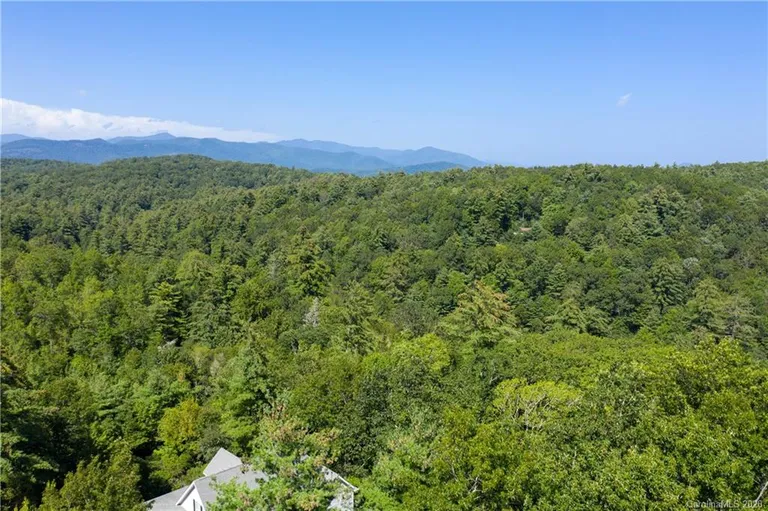 TBD Qualla Trace W 27, Section 3, Lake Toxaway, NC 28747 Property for sale