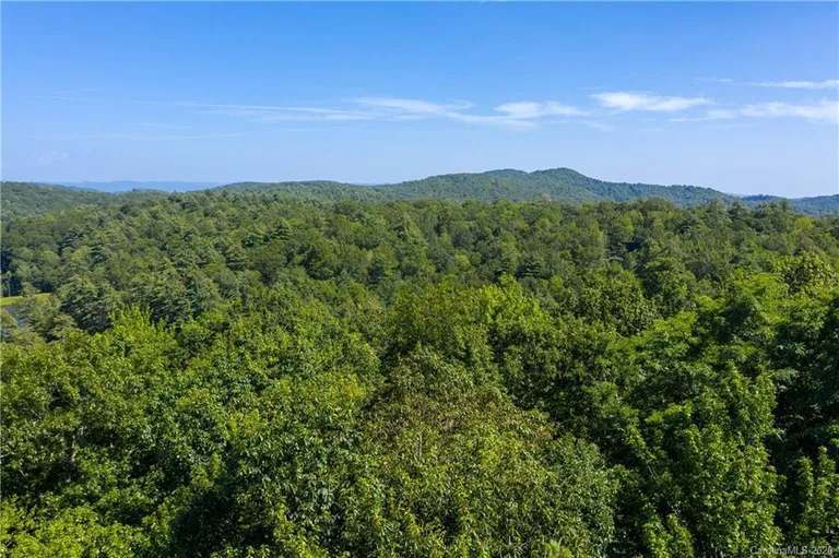 TBD Qualla Trace W 27, Section 3, Lake Toxaway, NC 28747 Property for sale