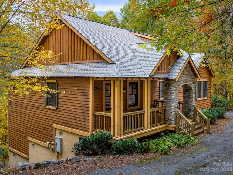 227 Juneberry Lane, Tuckasegee, NC 28783 Property for sale