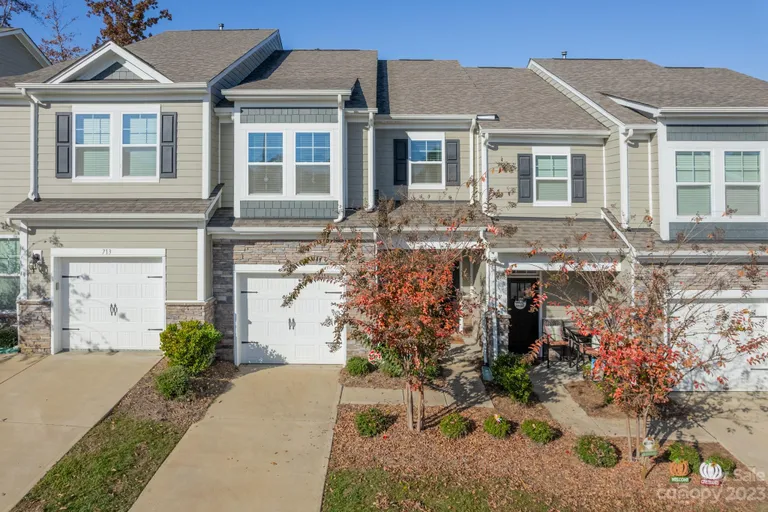 715 Little Bluestem Drive, Lake Wylie, SC 29710 Property for sale