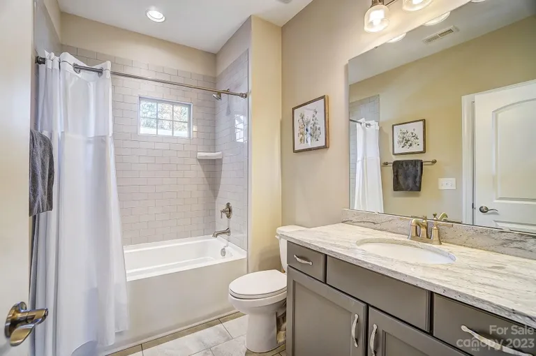 5107 Waldron Meadow Drive, Charlotte, NC 28226 Property for sale