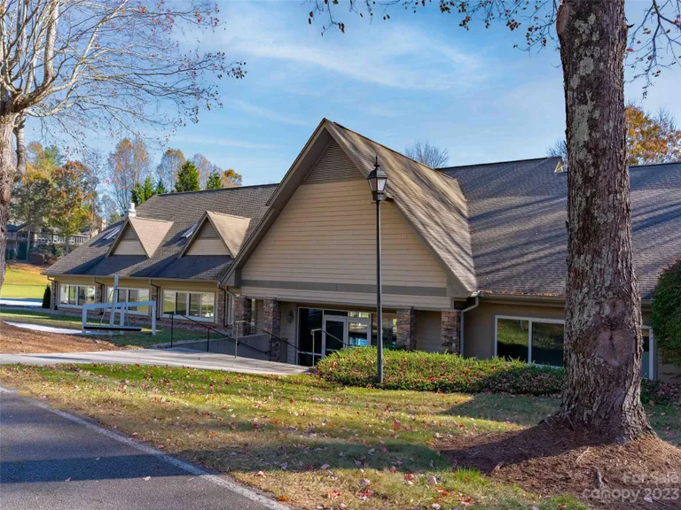 216 Kenmure Drive, Flat Rock, NC 28731 Property for sale