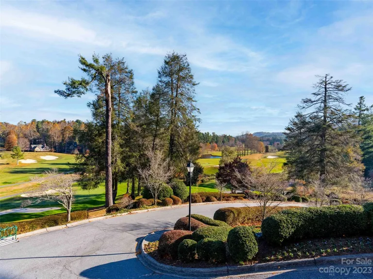 216 Kenmure Drive, Flat Rock, NC 28731 Property for sale