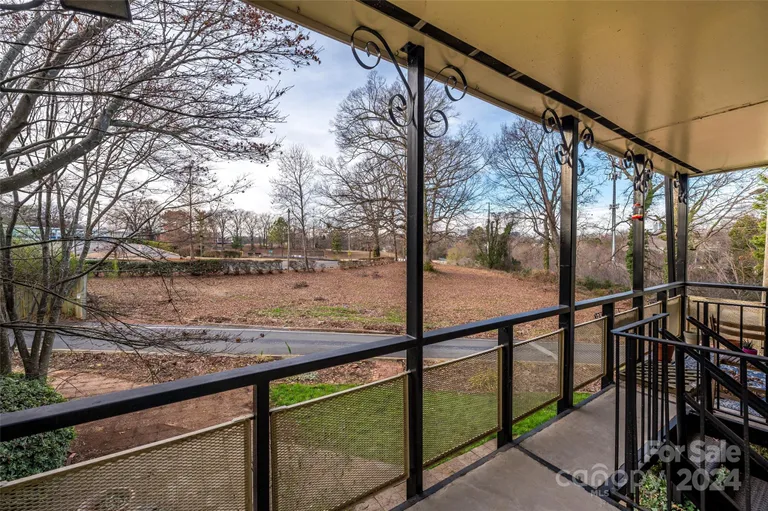 New York City Real Estate | View 2620 Park Road, D | Listing | View 21