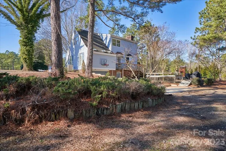 224 Armstead Road, Vass, NC 28394 Property for sale