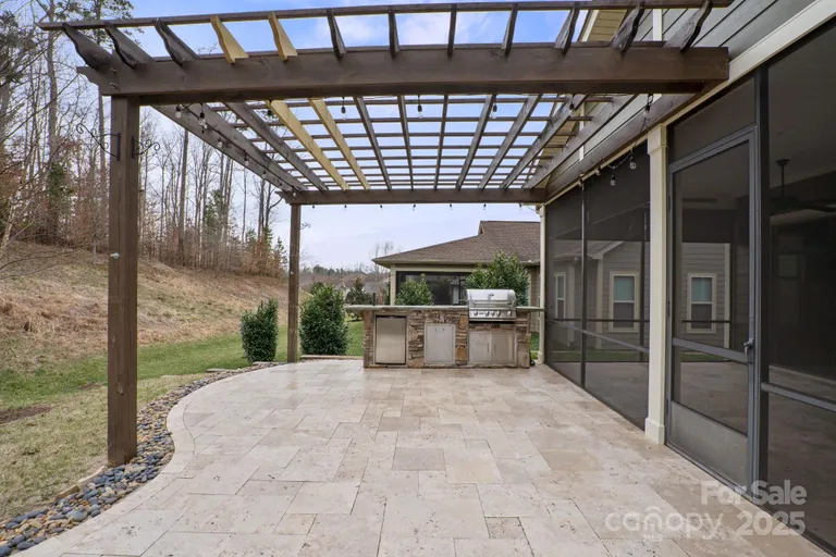 131 Chimney Rock Court Denver NC 28037 Property for sale