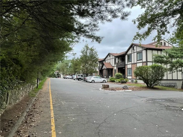365 Mather Street 77, Hamden, CT 06514 Property for sale