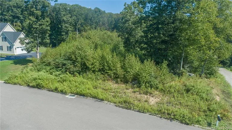 8 Kathryn (lot #2) Court Waterford CT 06385 Property for sale
