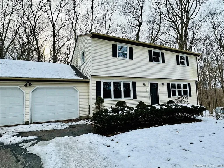 4 Friar Tuck Drive, Ledyard, CT 06335 Property for sale