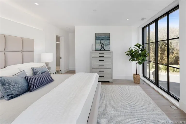 New York City Real Estate | View 41 Richmondville Avenue, Duplex 1 | Listing | View 7