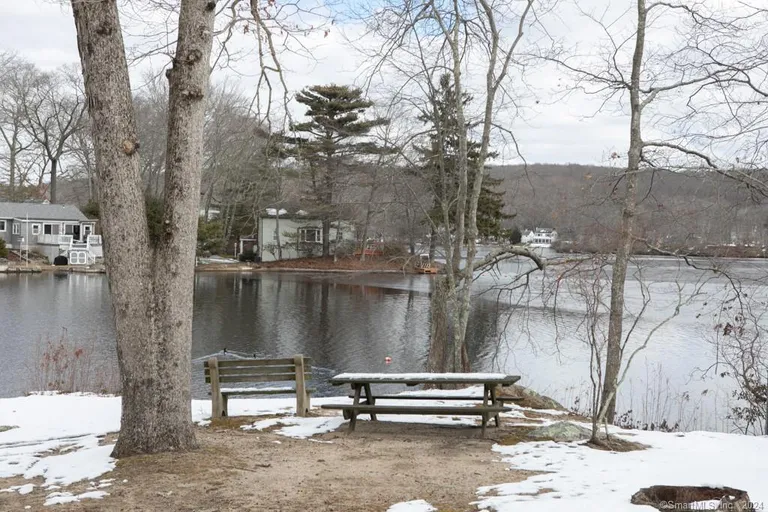 36 Rogers Lake Trail, Old Lyme, CT 06371 Property for sale