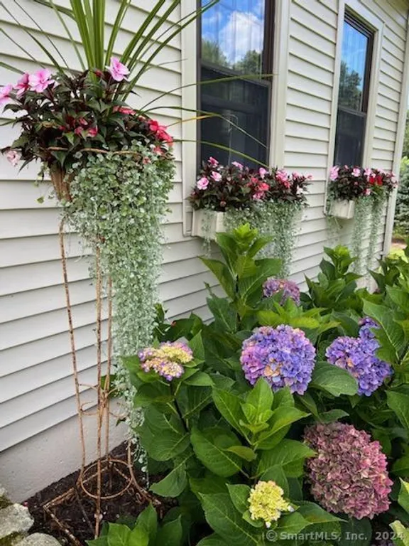 458 Greenhaven Road, Stonington, CT 06379 Property for sale